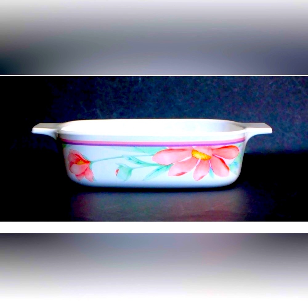 VTG Corningware 1Qt “Peach Floral” Casserole Dish, No lid. 8 ¾”x7”x1 ¾”